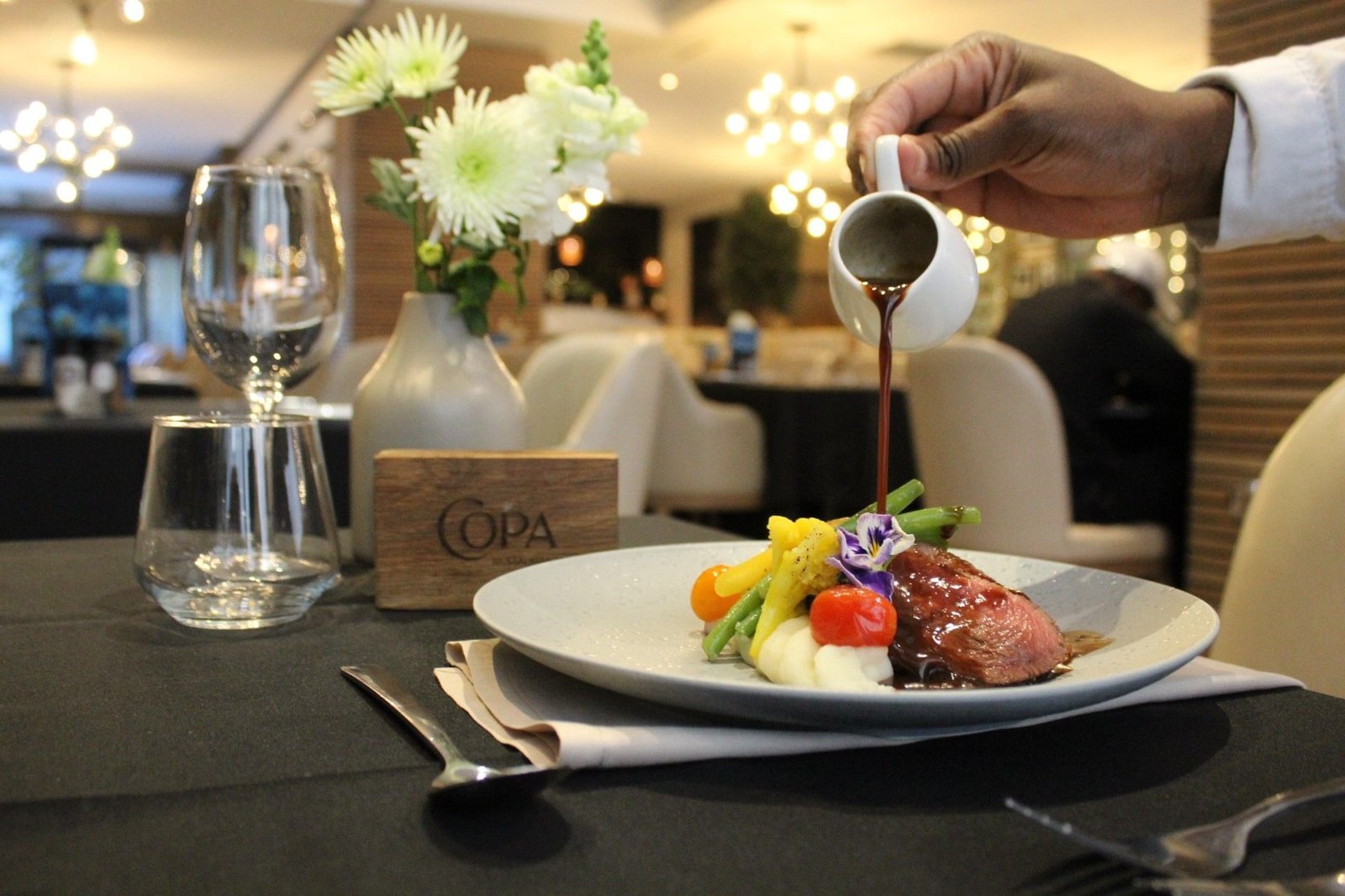 Fine Dining Restaurant at Hotel Maheshwari Avenue